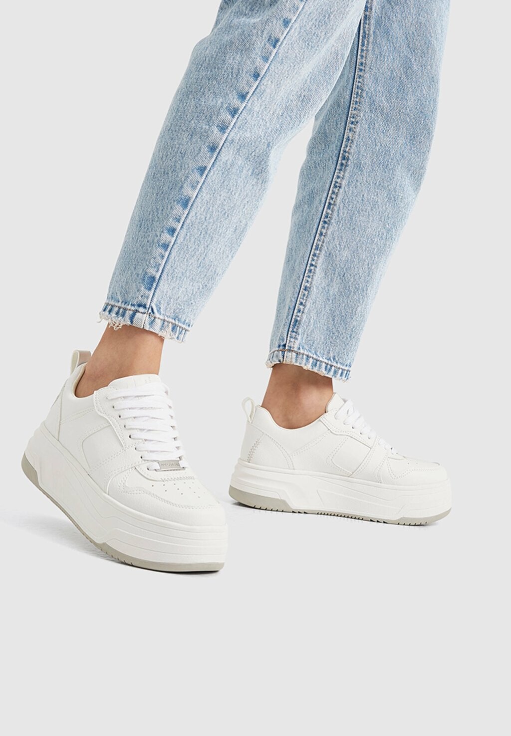 

Кроссовки PULL&BEAR, белый