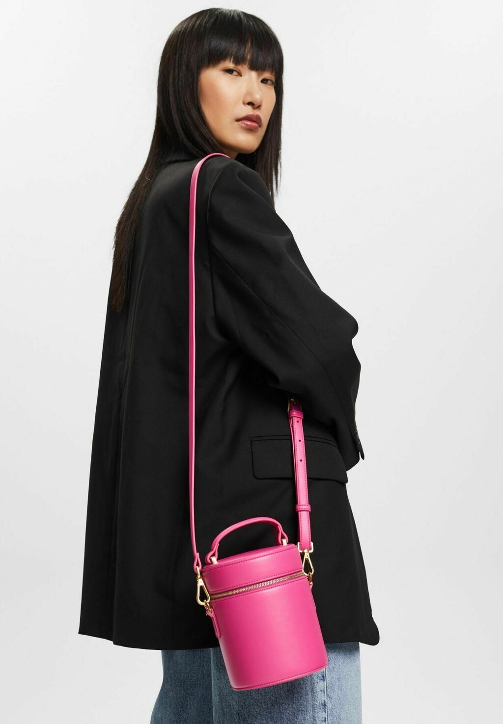 

Сумка на плечо ZYLINDRISCHE BUCKET Esprit, розовый