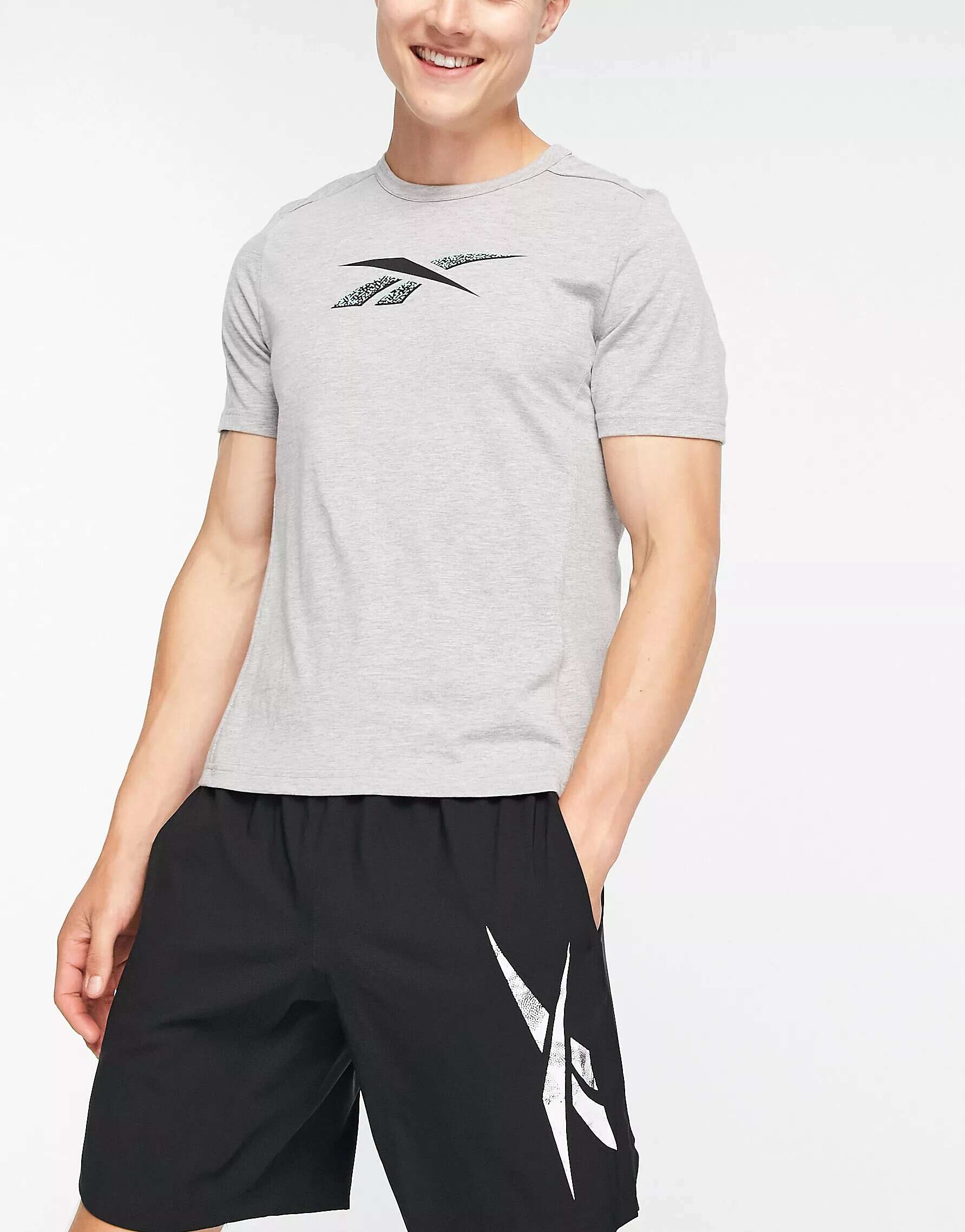 Спортивные шорты SPEEDWICK Speed Reebok