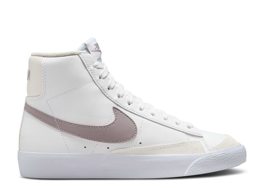 

Кроссовки Nike Blazer Mid, цвет White Light Violet Ore