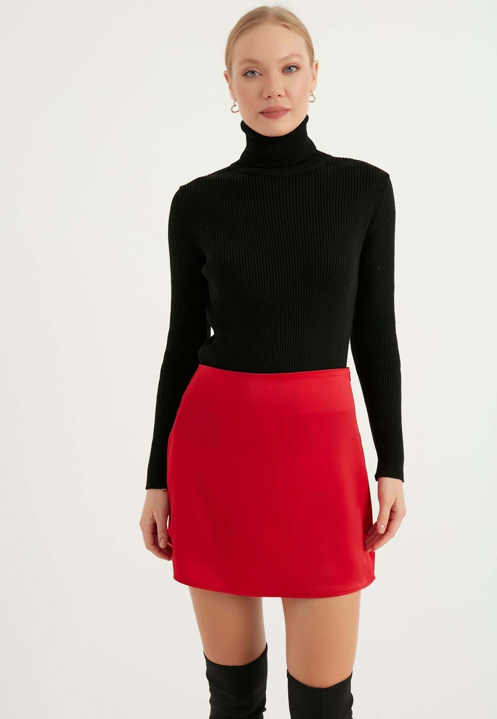 

Юбка-колокольчик Mini Satin Skirt Herita, красный