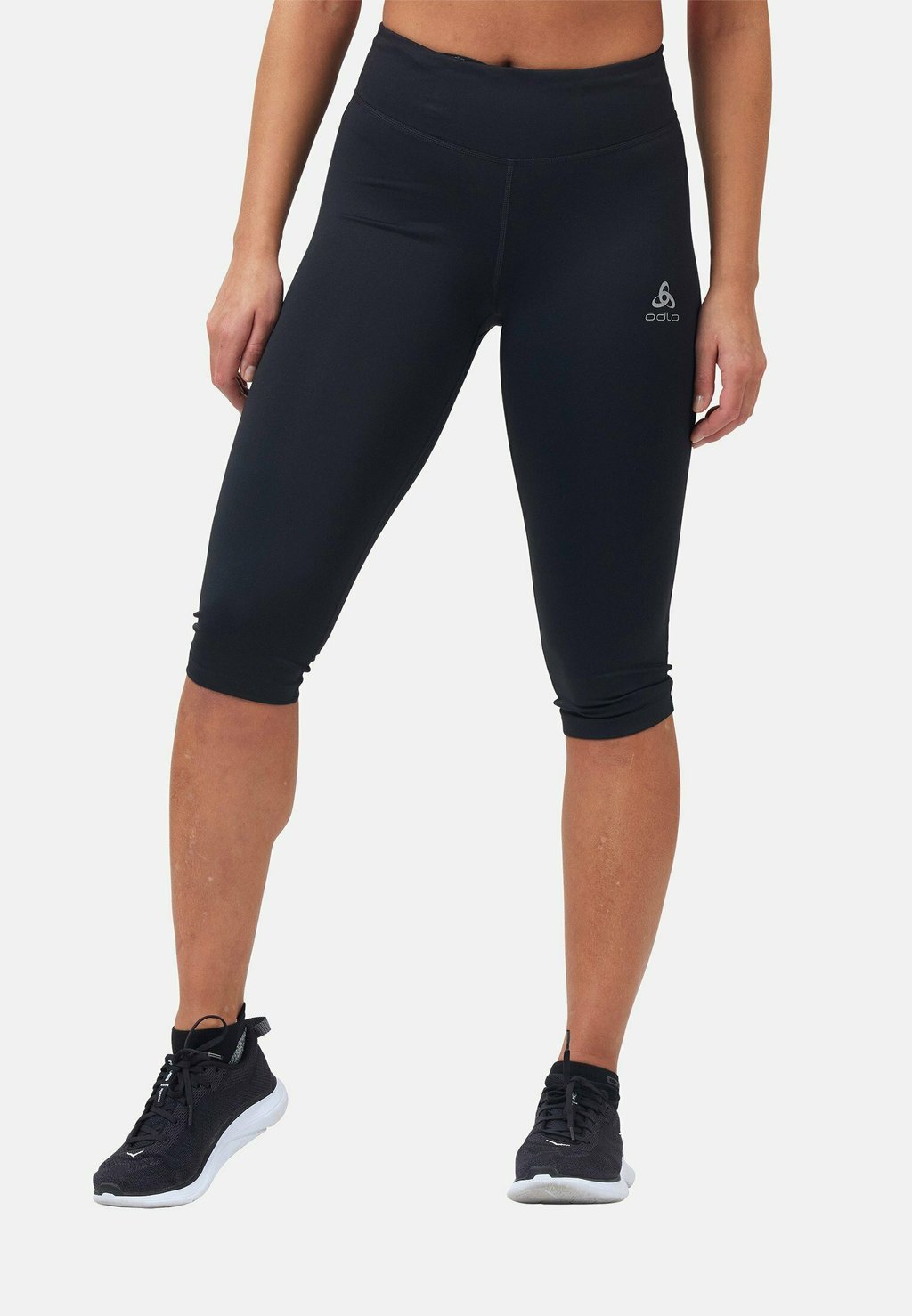 Спортивные брюки 3/4 ODLO, цвет black цена и фото
