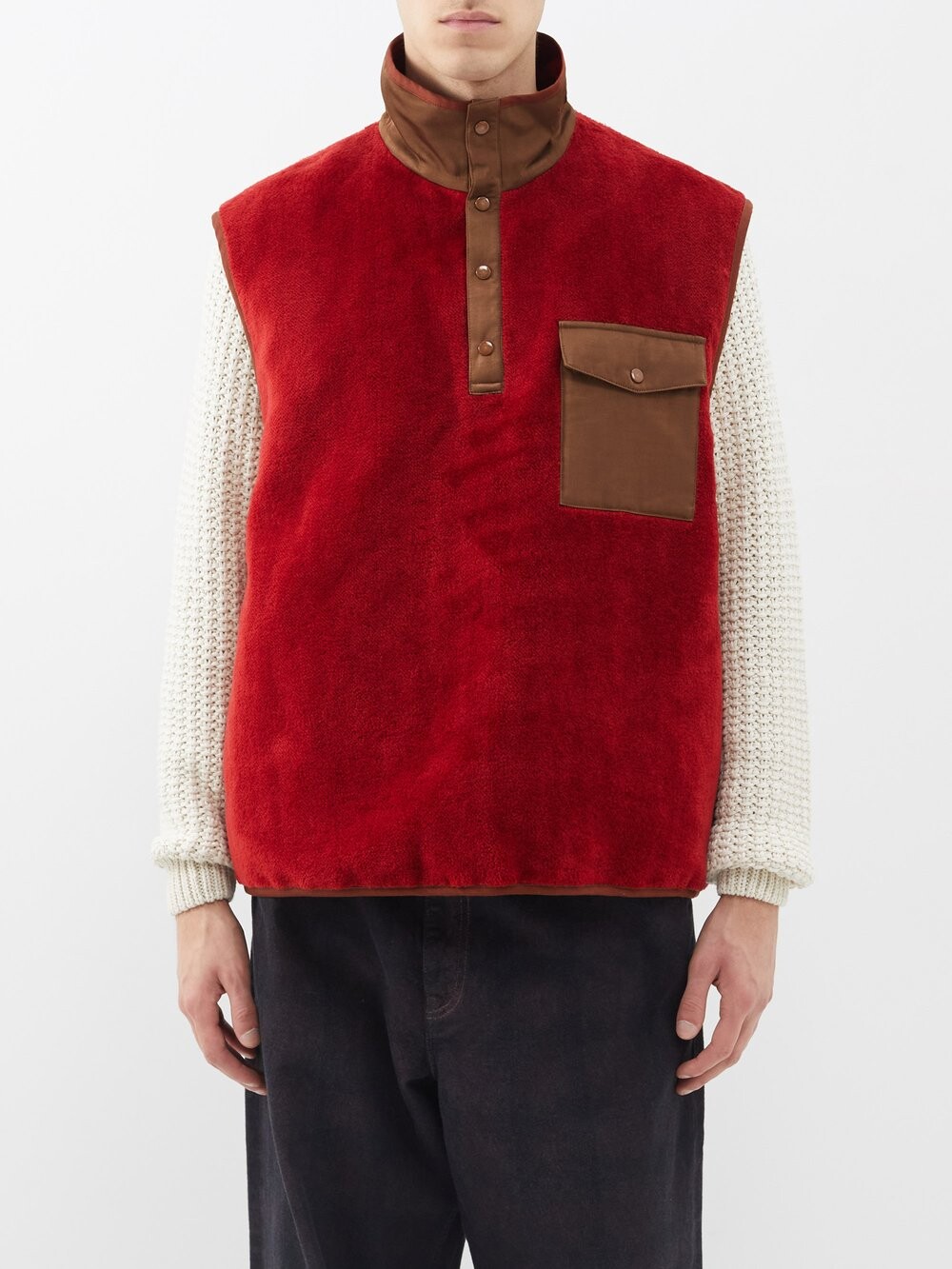 

Шерстяно-флисовый жилет barlow с карманами и клапанами Visvim, красный