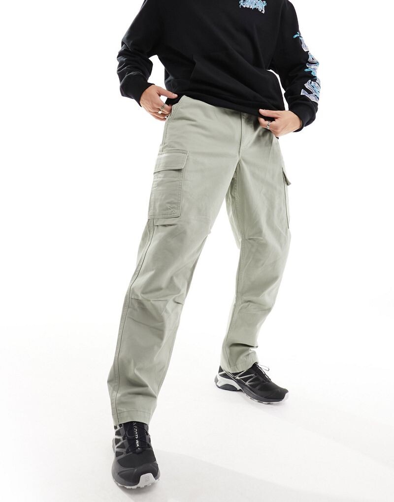 

Зеленые мешковатые брюки карго ASOS DESIGN