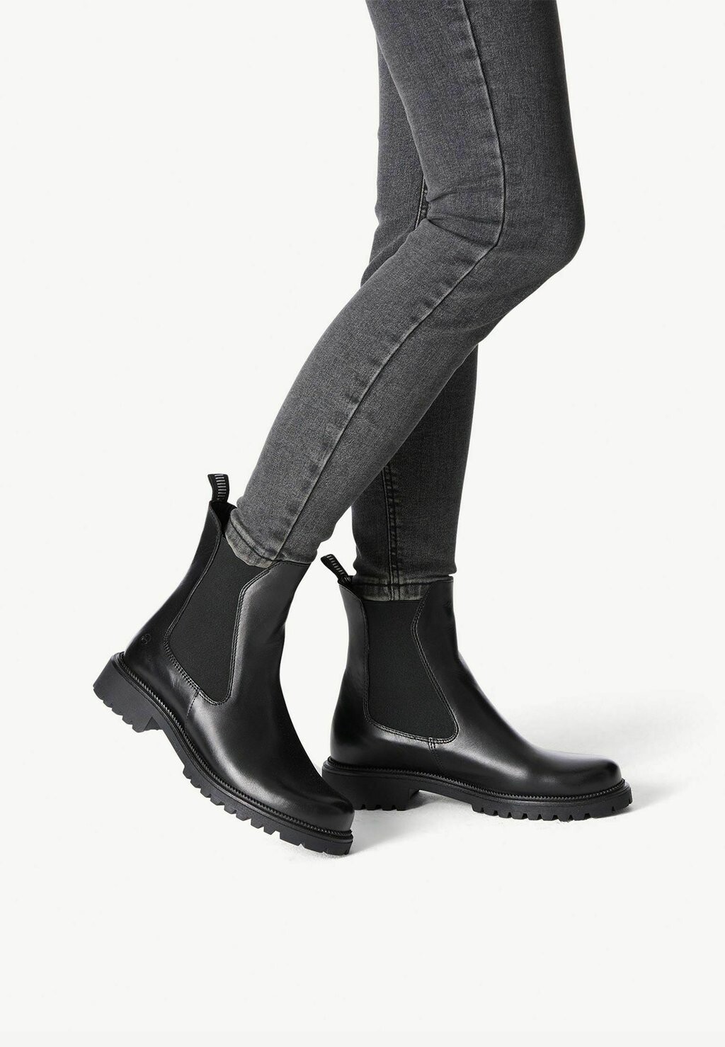 

Ботинки Tamaris, цвет black