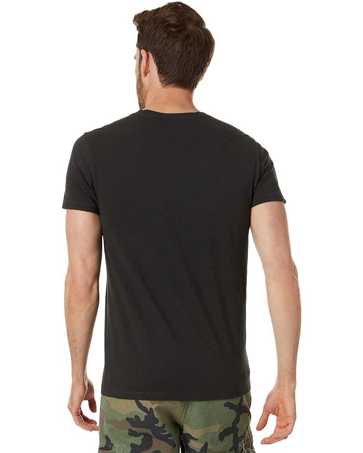 

Футболка Superdry Studios V-Neck Tee, цвет Washed Black
