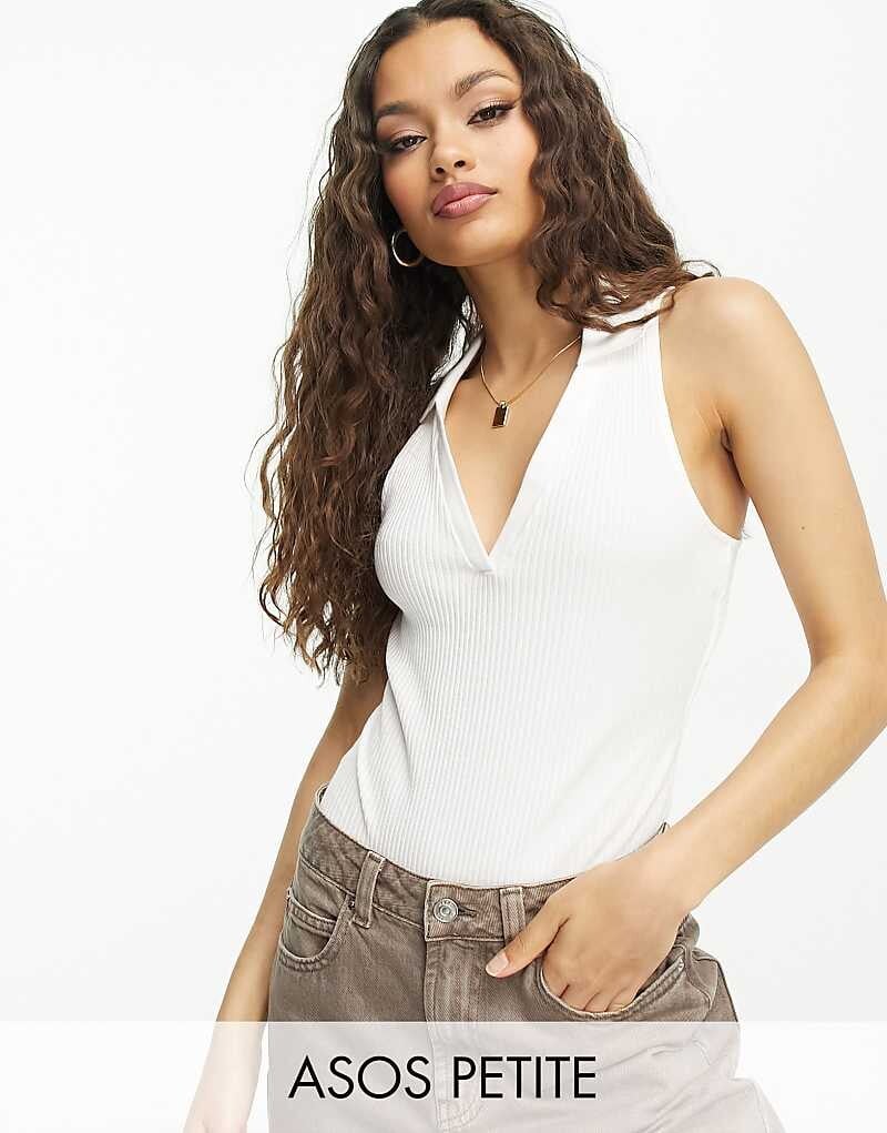 

ASOS DESIGN Petite Белое боди в рубчик с воротником-поло