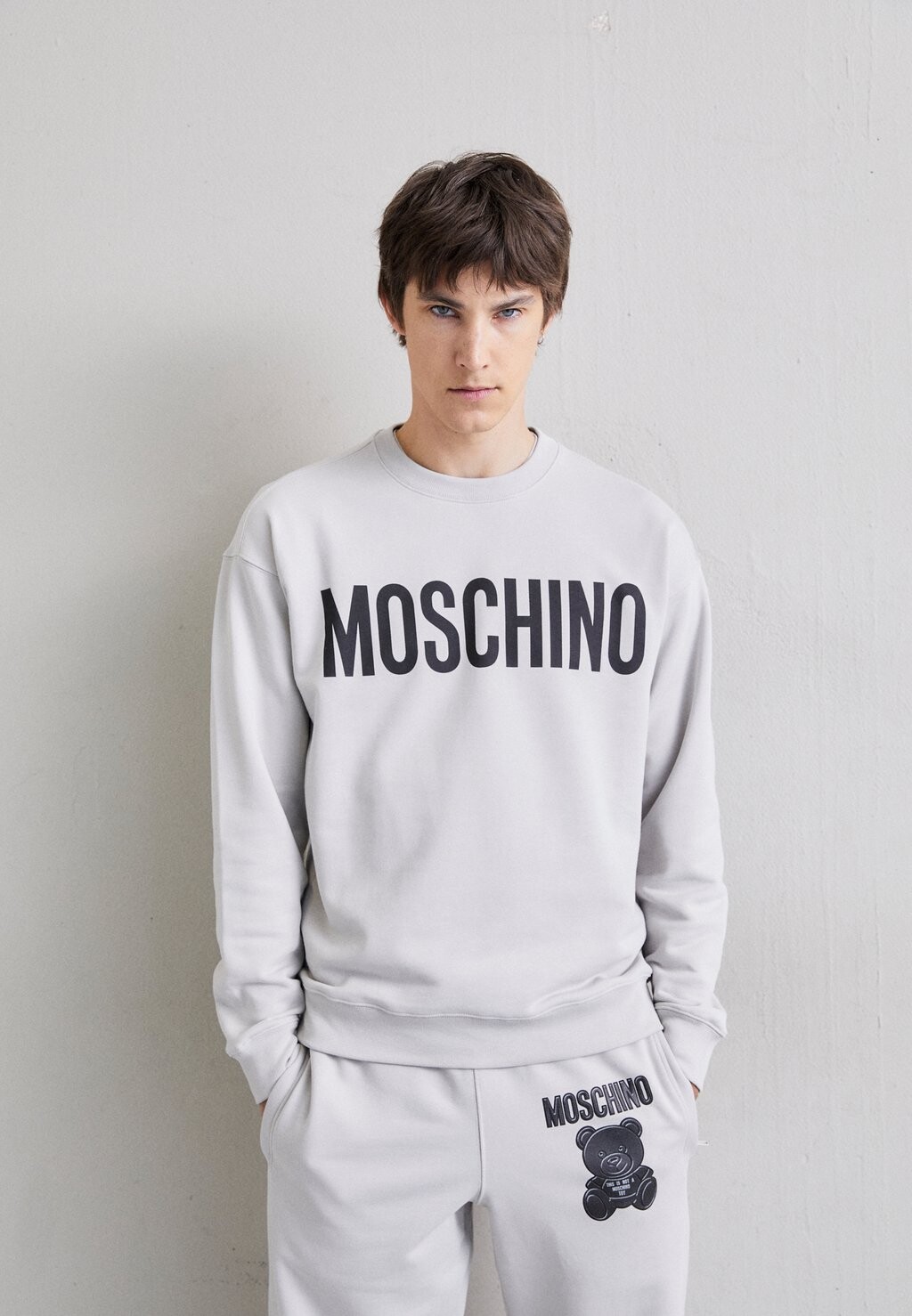 

Толстовка MOSCHINO, Серый