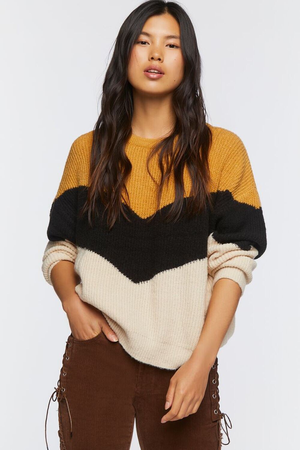 

Свитер с цветными блоками и шевроном Forever 21, кэмел