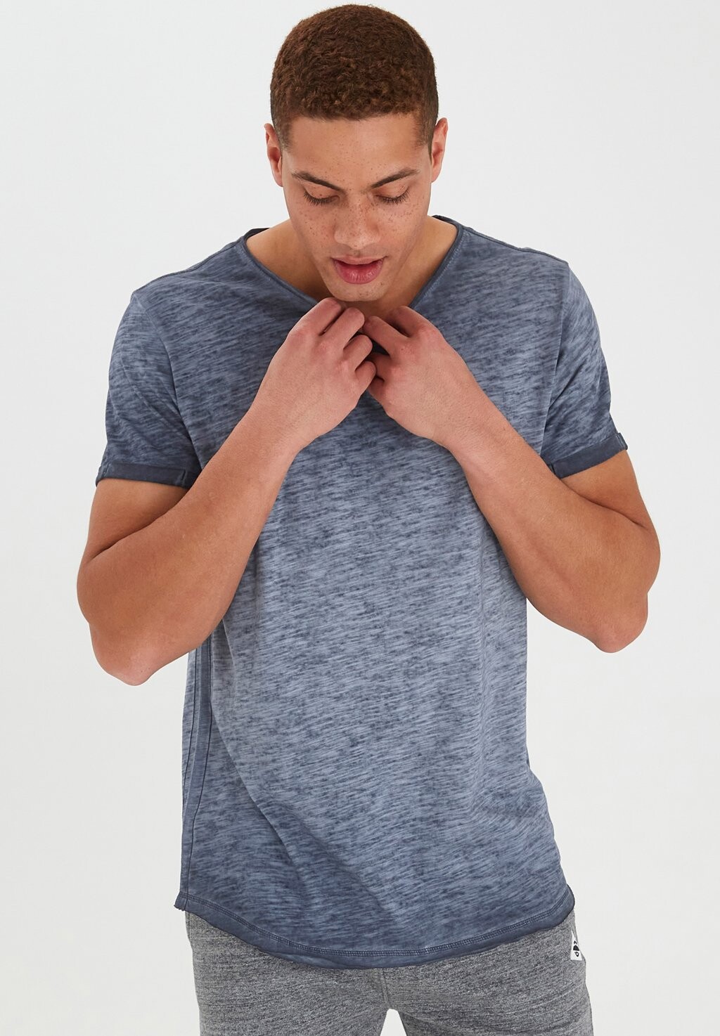 

Футболка базовая Bhmino Blend, цвет dark navy blue