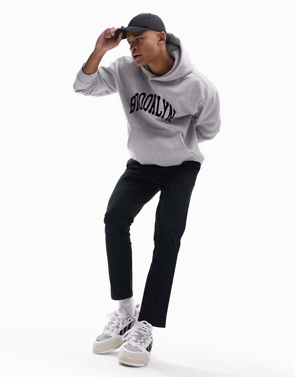 

Черные плиссированные зауженные брюки чинос ASOS DESIGN, Черный