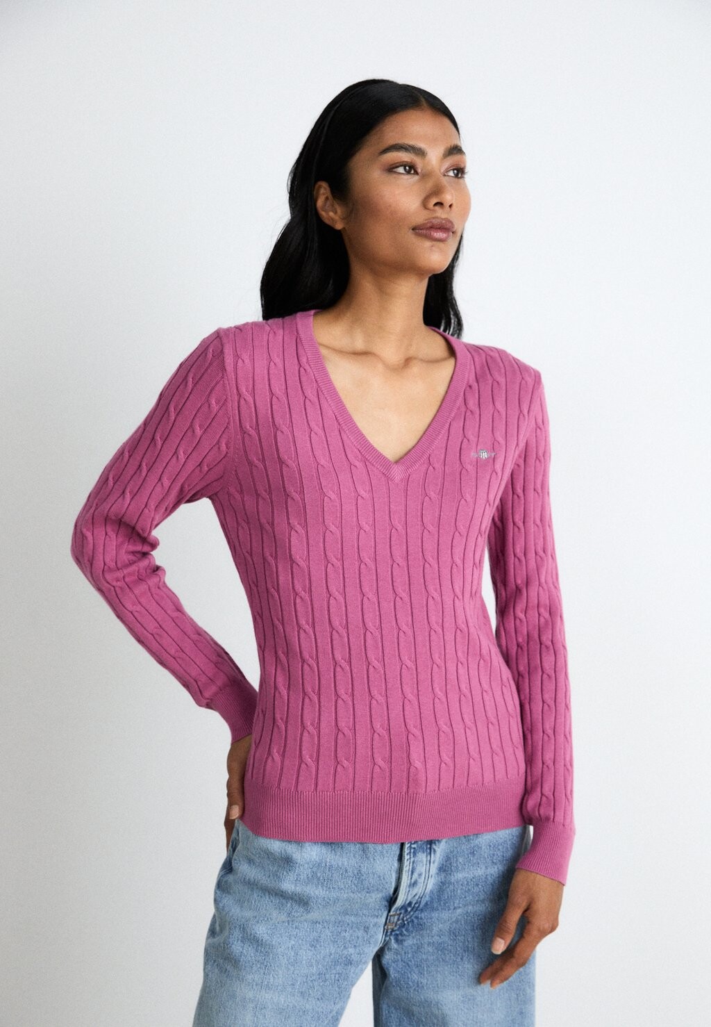 

Свитер Cable V Neck GANT, темно-лавандовый