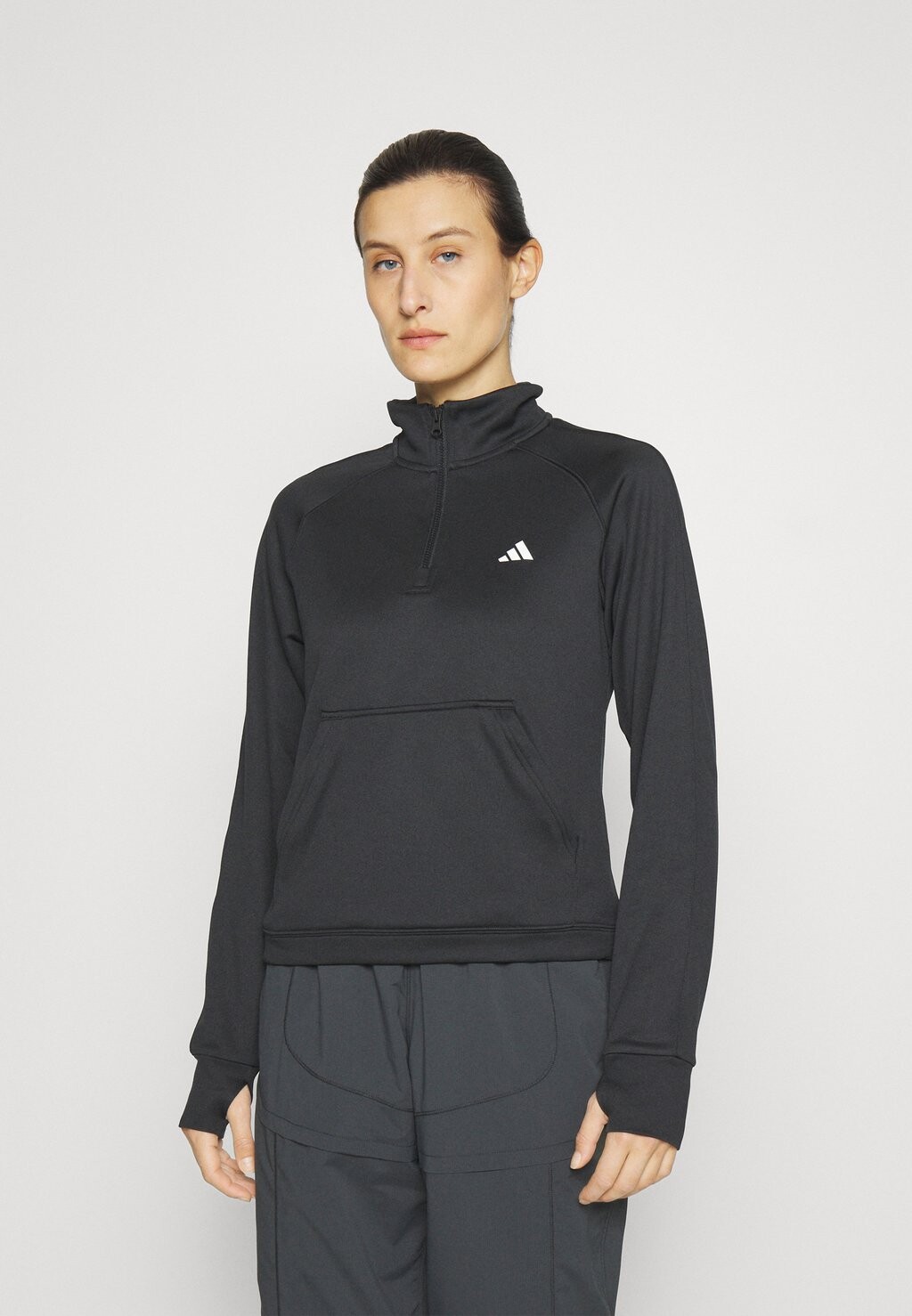 

Толстовка Adidas, черный