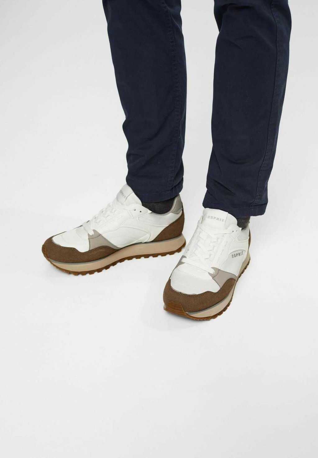 

Кроссовки Esprit