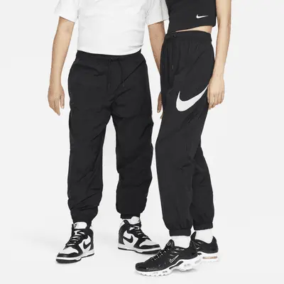 

Брюки Nike Sportswear Essential, черный/белый