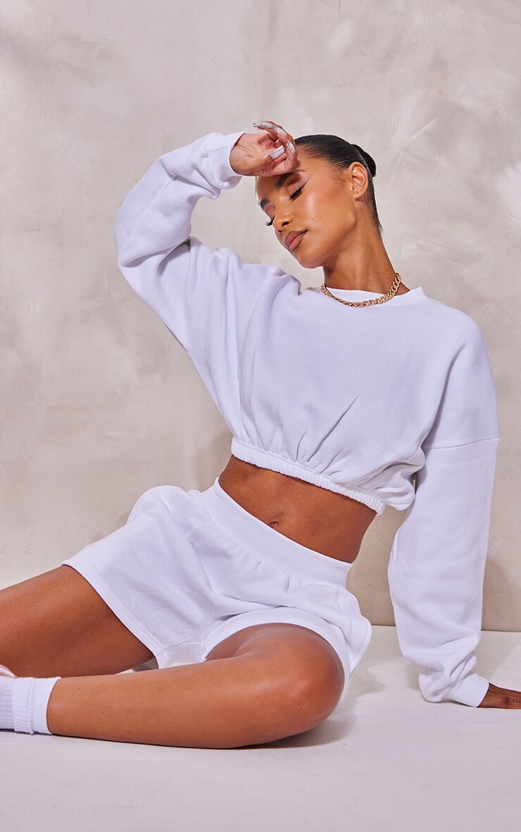 

PrettyLittleThing Белый укороченный свитшот оверсайз с завязками