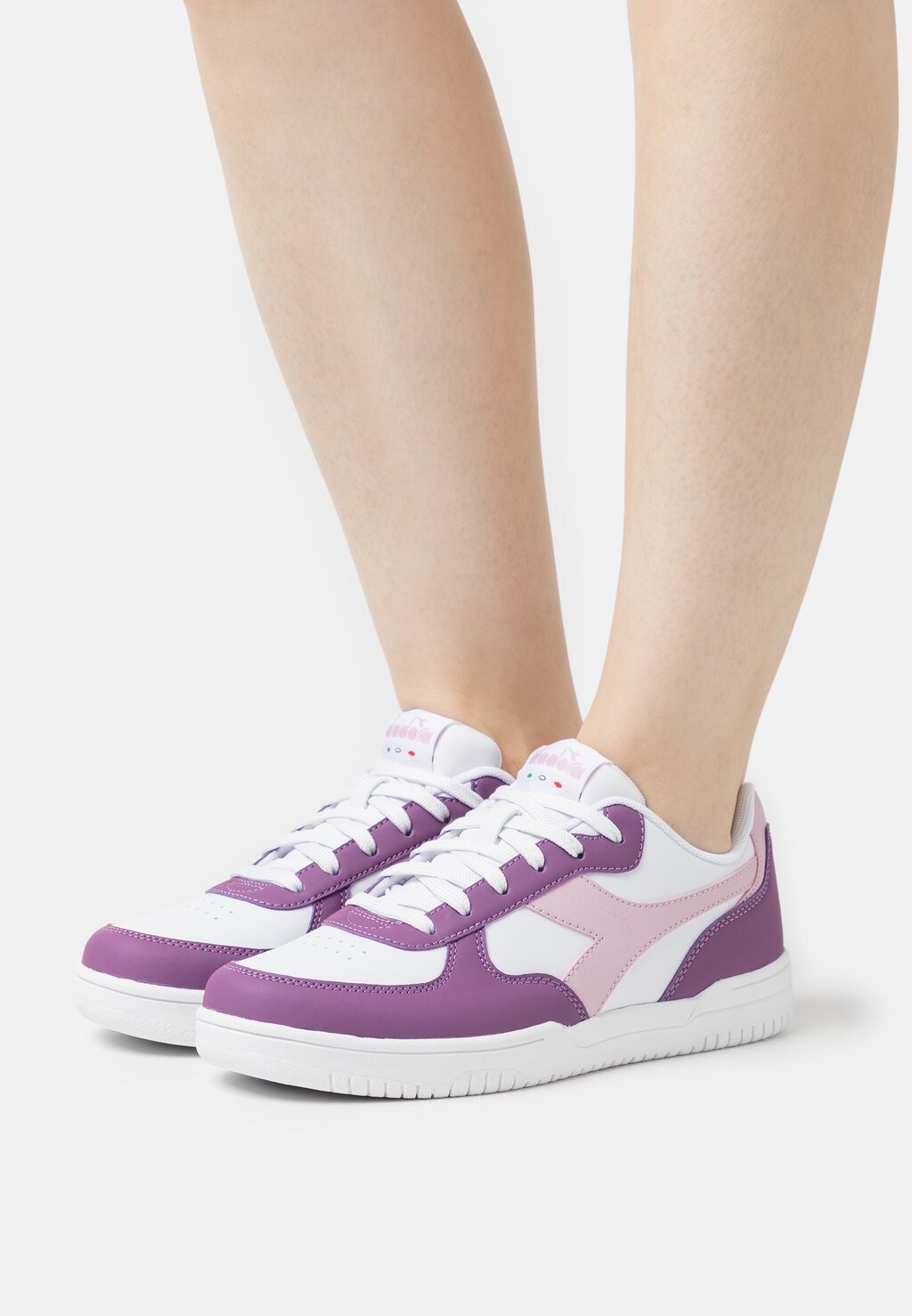 

Кроссовки Diadora