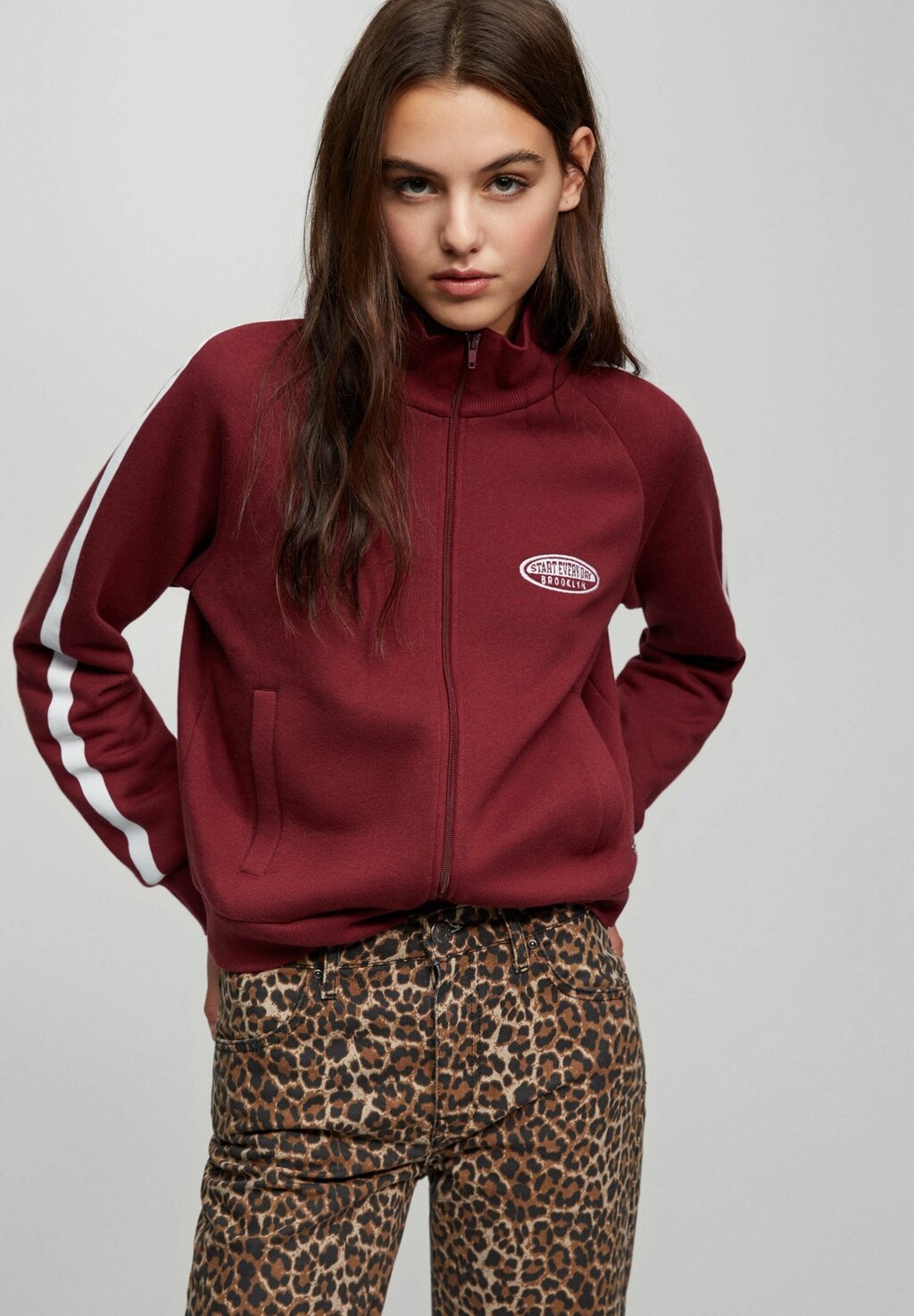 

Толстовка PULL&BEAR