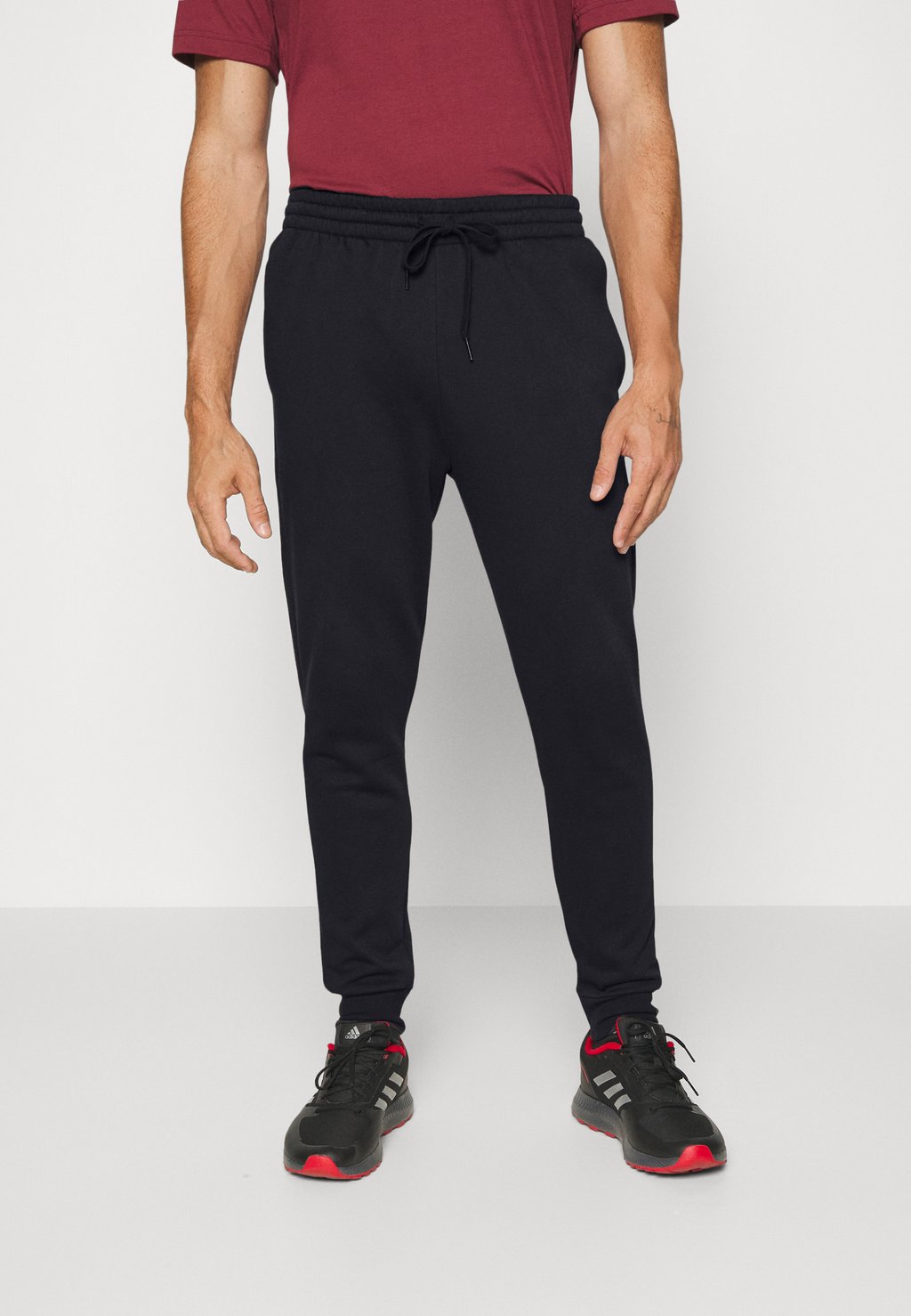 Спортивные брюки Adidas M Feelcozy Pant, черный / белый