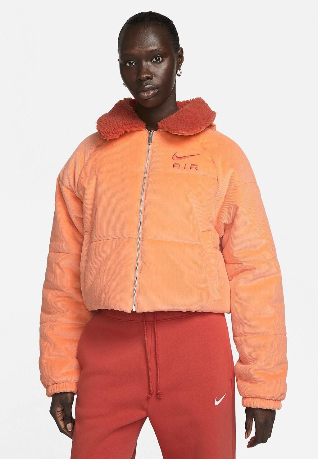 

Куртка зимняя Nike