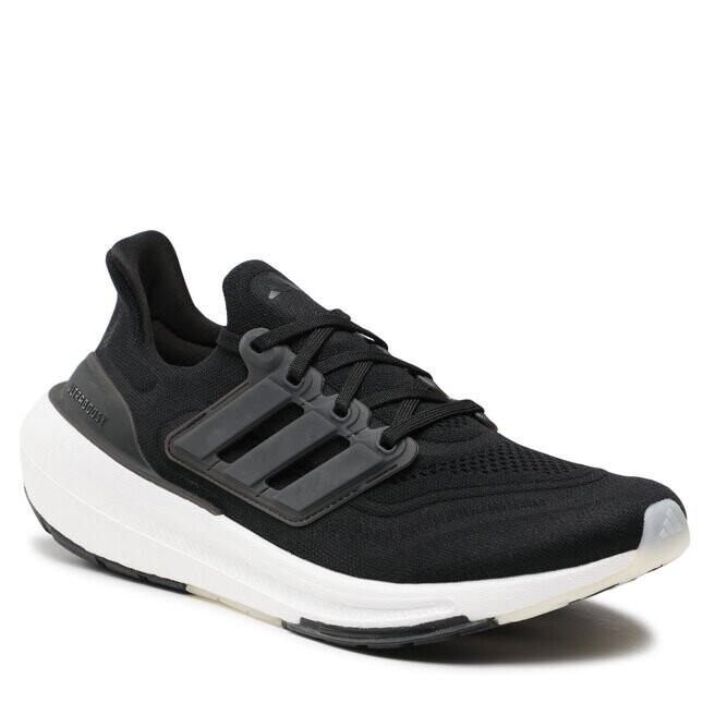 

Кроссовки adidas UltraboostShoes, черный