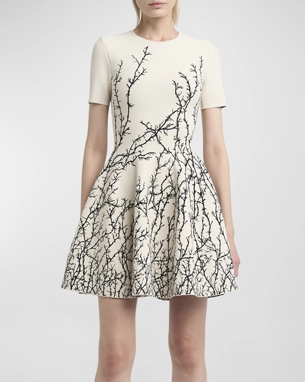 

Жаккардовое мини-платье Thorn с вышивкой Alexander McQueen, цвет Ivoryblk
