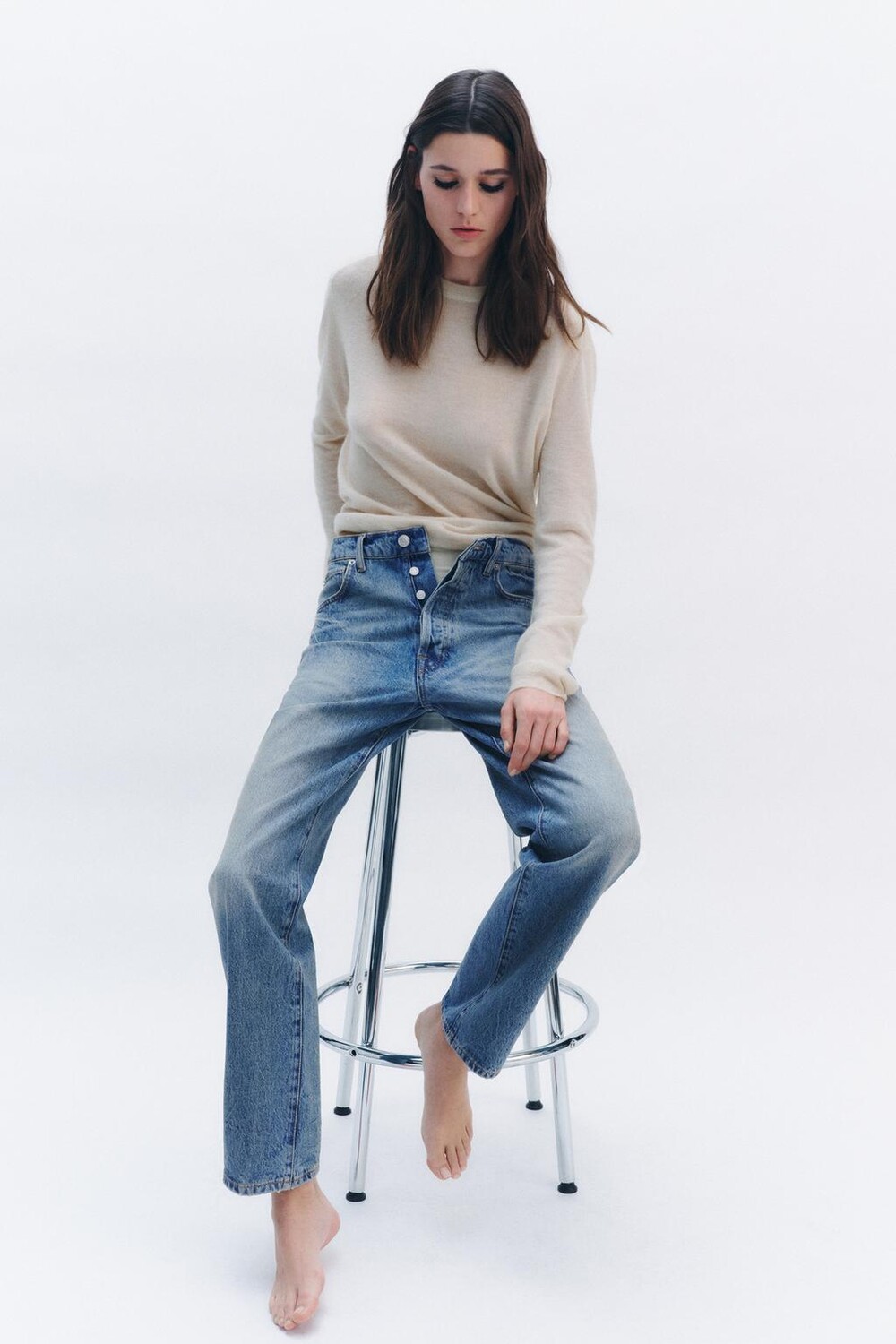 

Трикотажный свитер оверсайз ZARA, бежевый