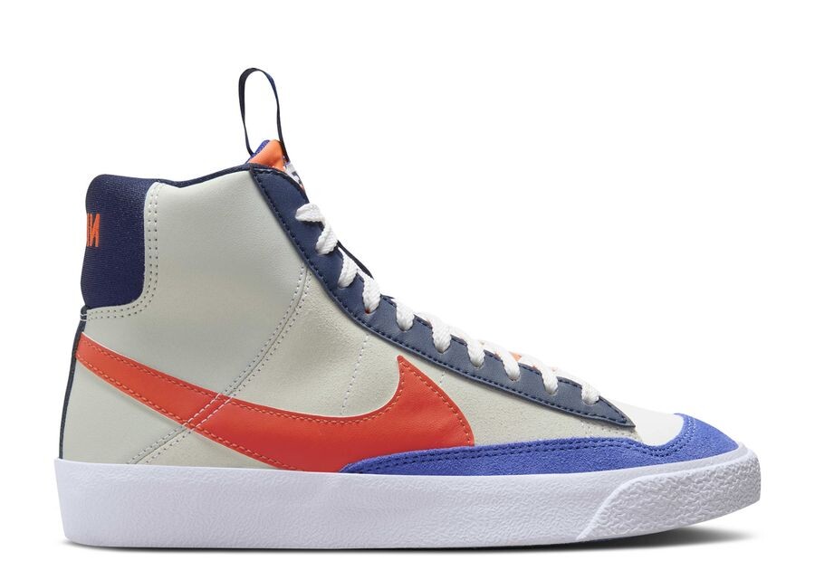 

Кроссовки Nike Blazer Mid, цвет Midnight Navy Team Orange