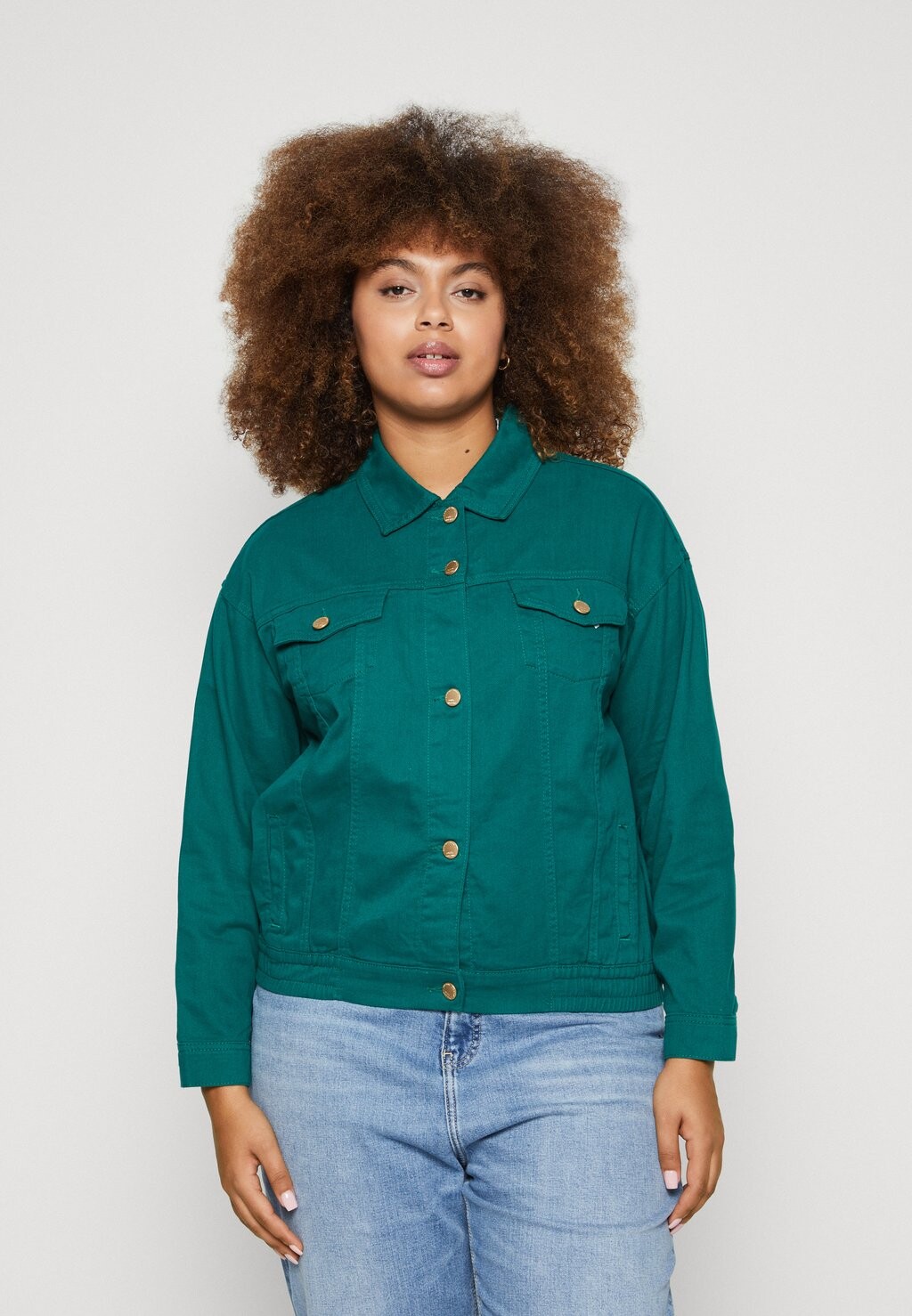 

Джинсовая куртка CARDREW JACKET ONLY Carmakoma, зеленый