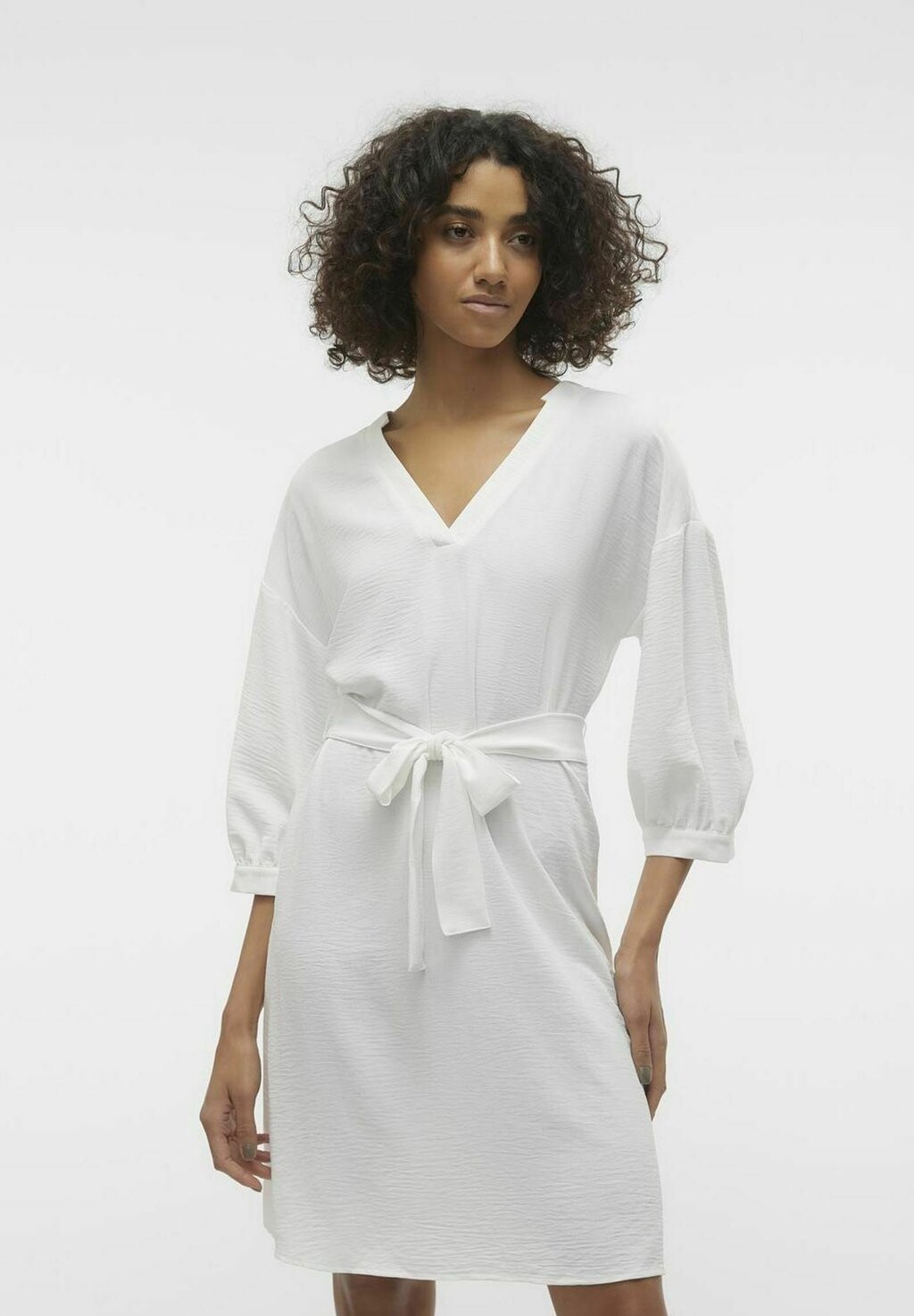 

Дневное платье VMGAIGA KURZES Vero Moda, цвет cloud dancer