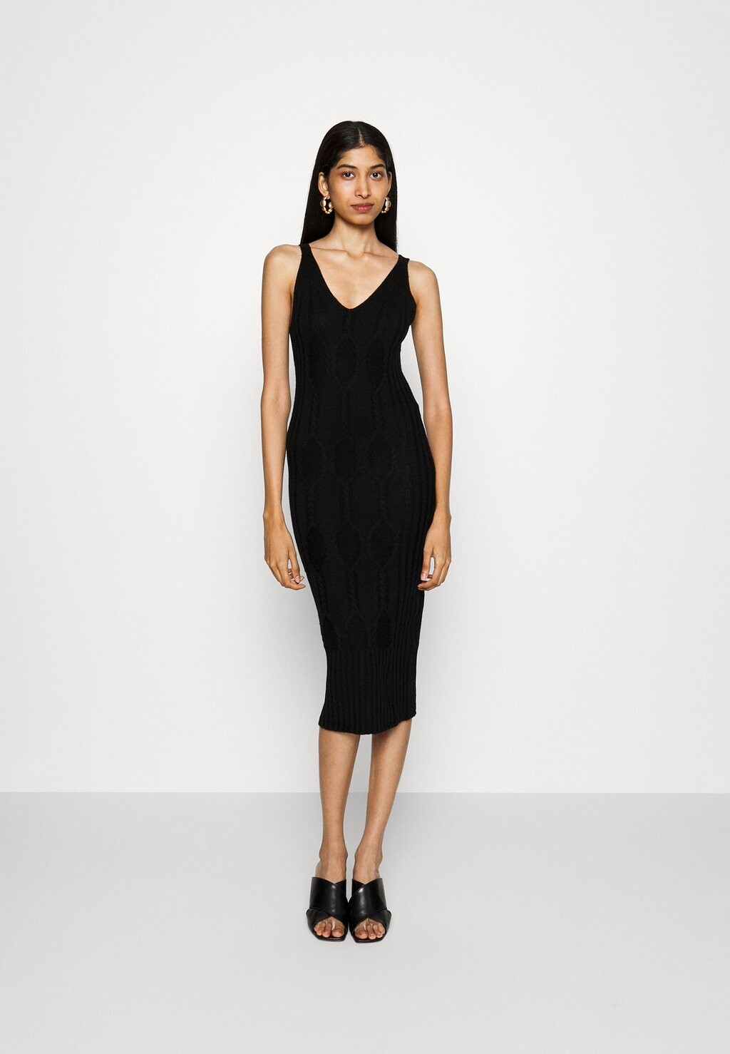 

Трикотажное платье pure cashmere, черный
