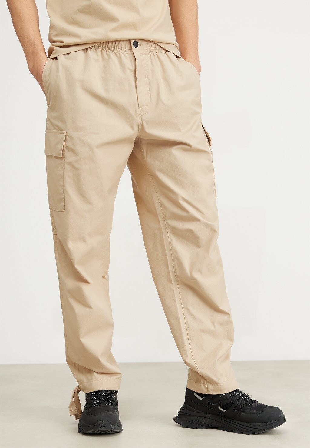 

Брюки-карго Essential Regular Pant Calvin Klein Jeans, цвет warm sand