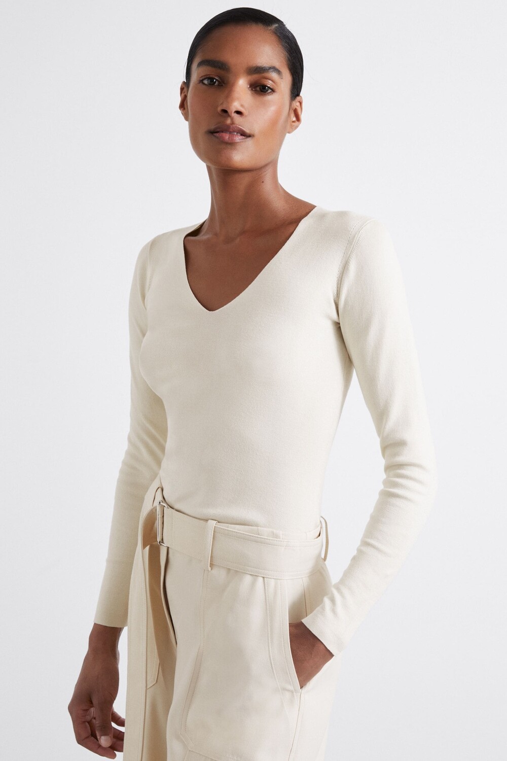 

Топ из трикотажной шелковой смеси Maeve Atelier Reiss, белый