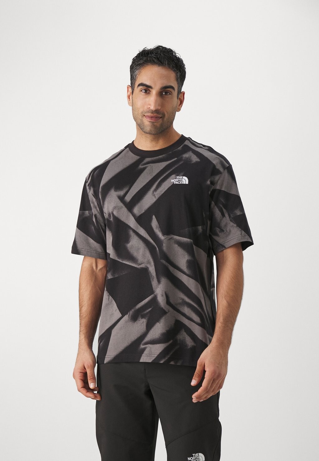 

Футболка с принтом Oversize Simple Dome Tee The North Face, цвет smoked pearl