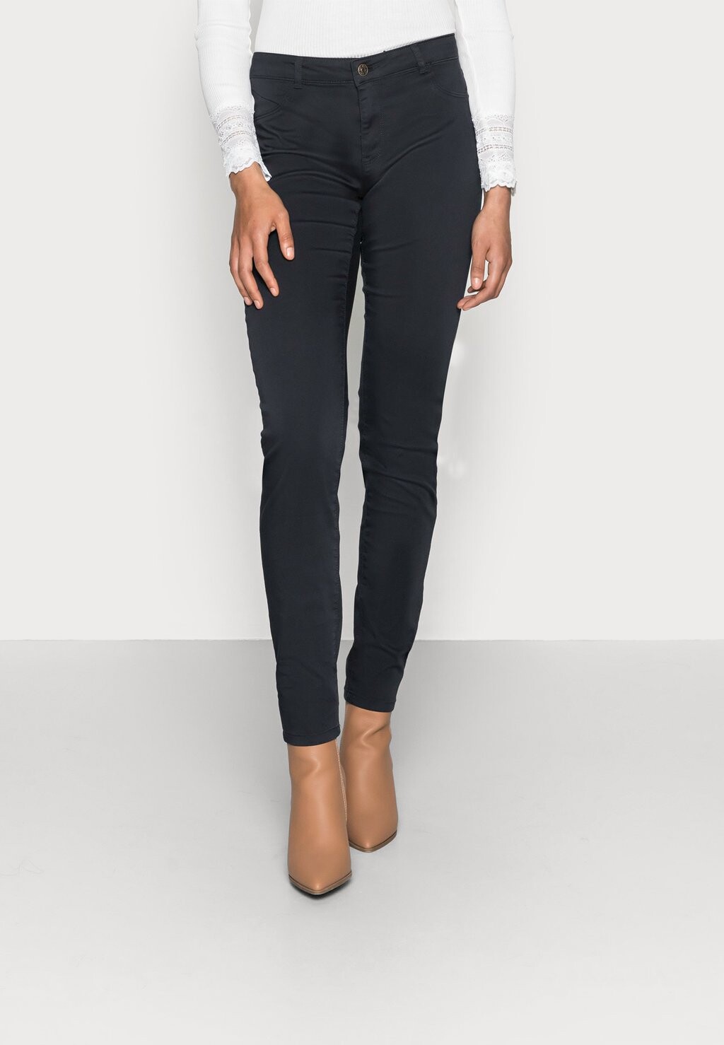 

Джинсы Skinny Fit NAF NAF, темно-синий