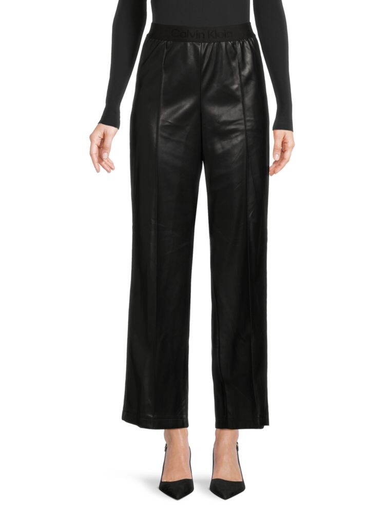 

Укороченные брюки из искусственной кожи с логотипом Calvin Klein, черный