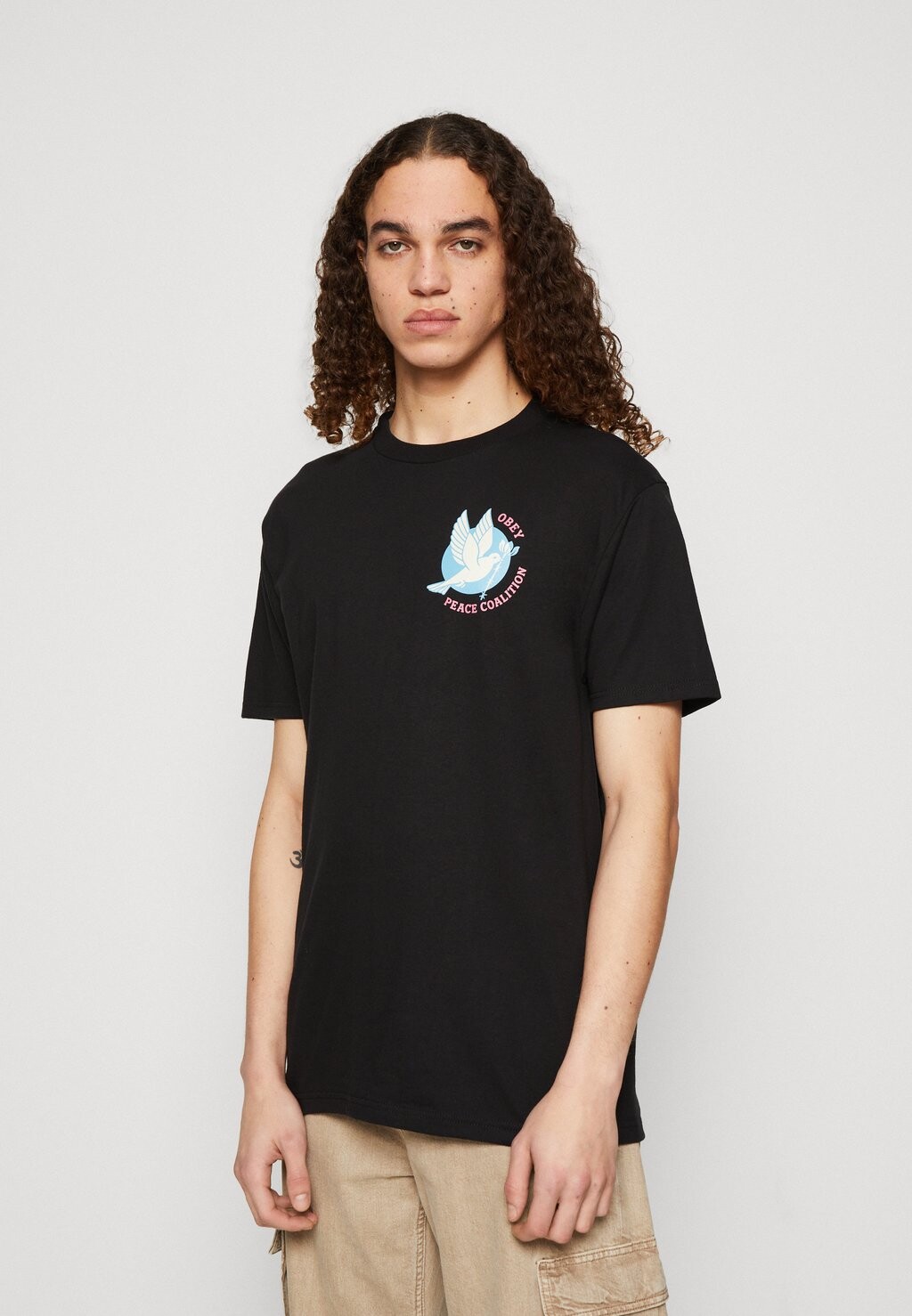 

Футболка с принтом Obey Clothing, черный
