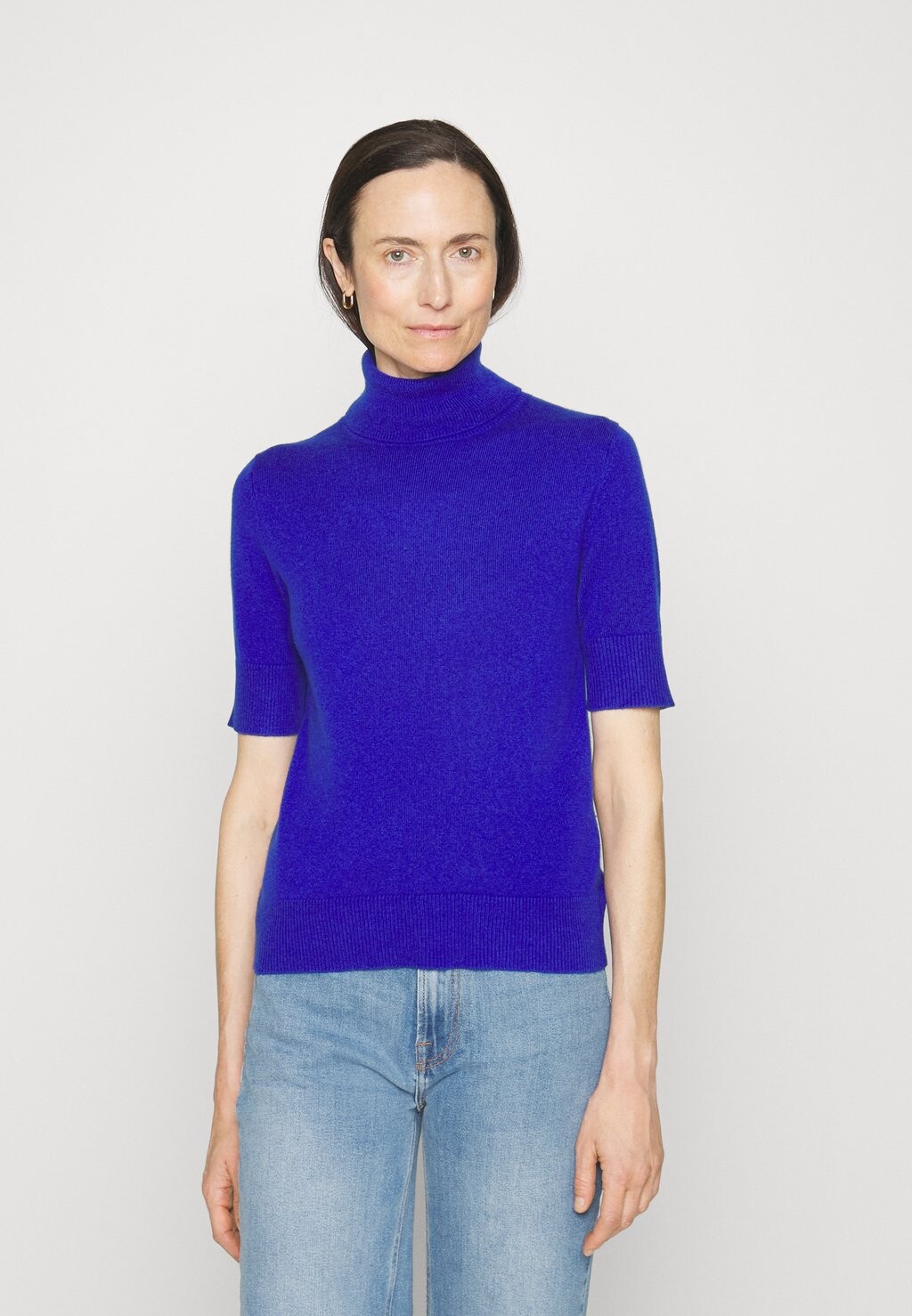 

Базовая футболка pure cashmere