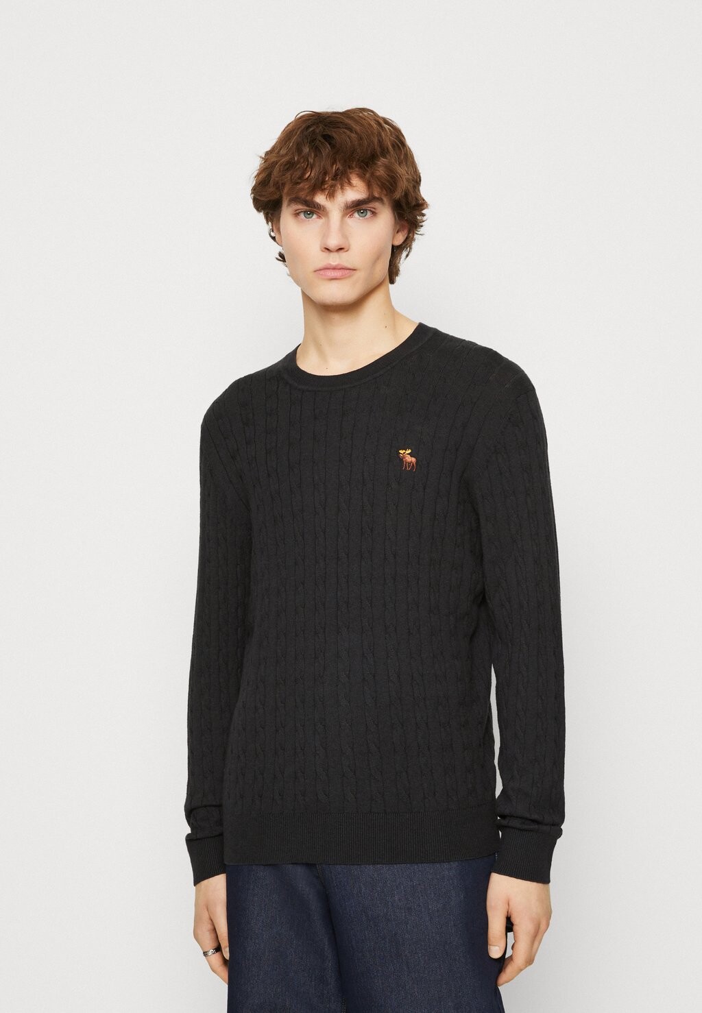 

Свитер Abercrombie & Fitch