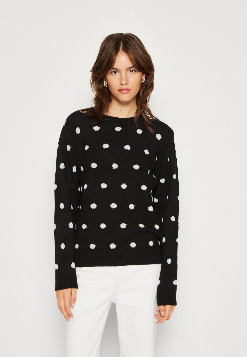 Свитшот JDY JDYKAYLEE O NECK DOT, цвет black/eggnog