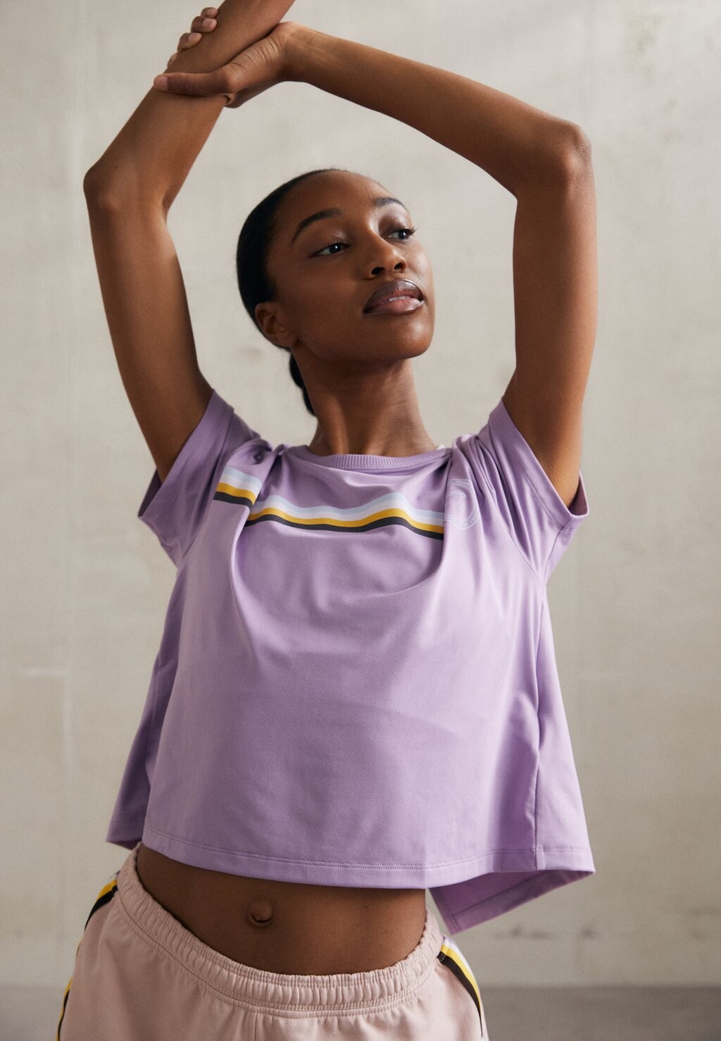 

Футболка с принтом LEMLEM Puma, цвет vivid violet