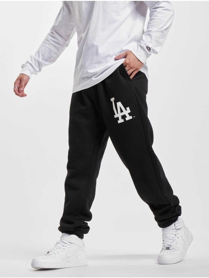 

Спортивные штаны Champion, цвет new black