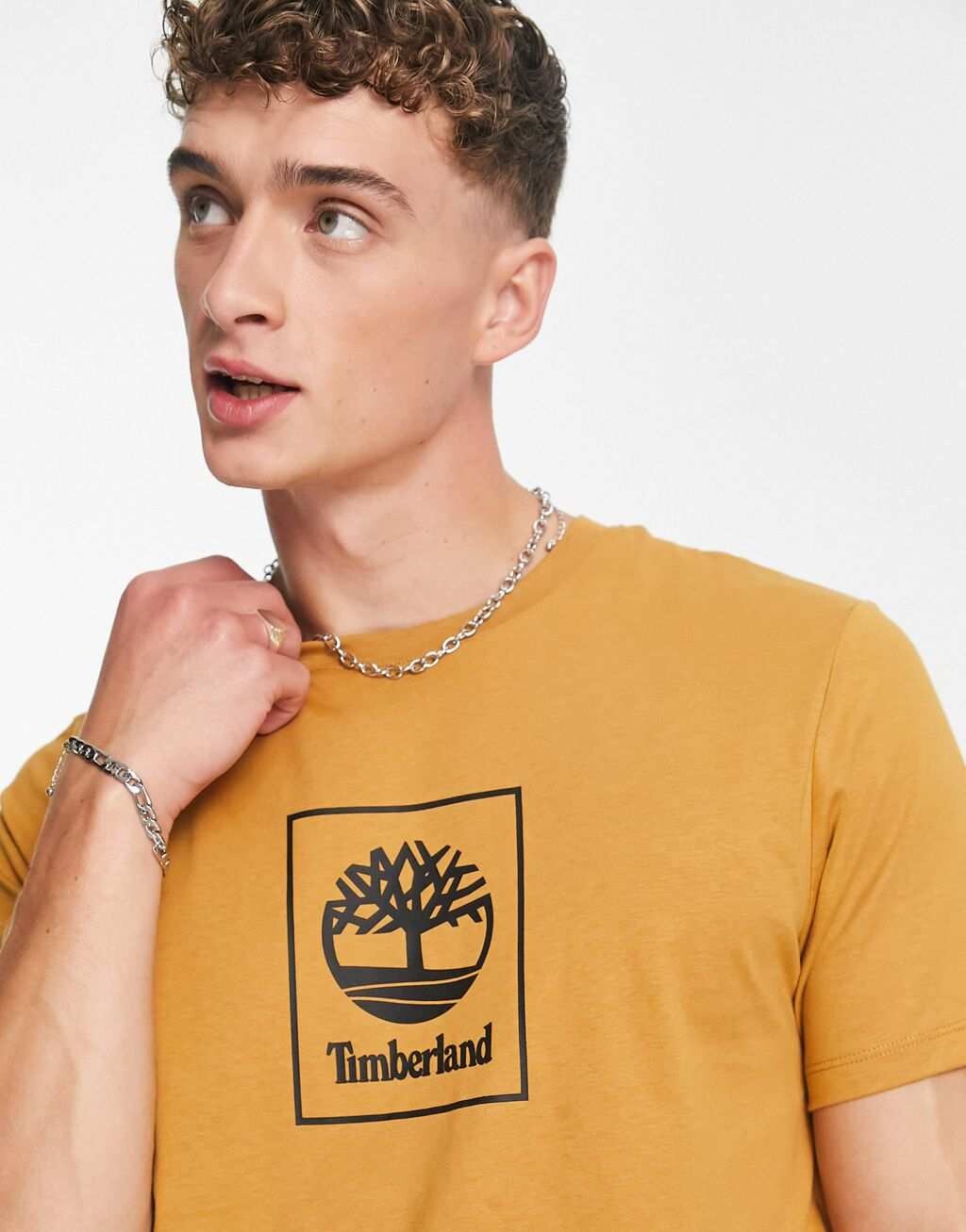 

Темно-коричневая футболка с логотипом Timberland Stack