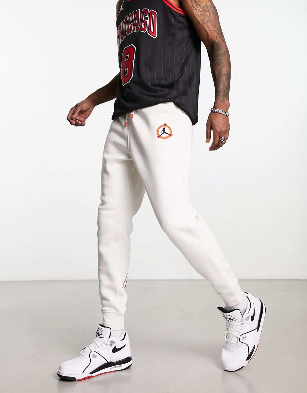 Белые флисовые джоггеры с логотипом Jordan