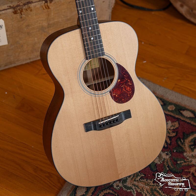 

Акустическая гитара Eastman E1OM All Solid Sitka/Sapele Acoustic Guitar #5830