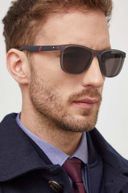 

Солнцезащитные очки Tommy Hilfiger, серый