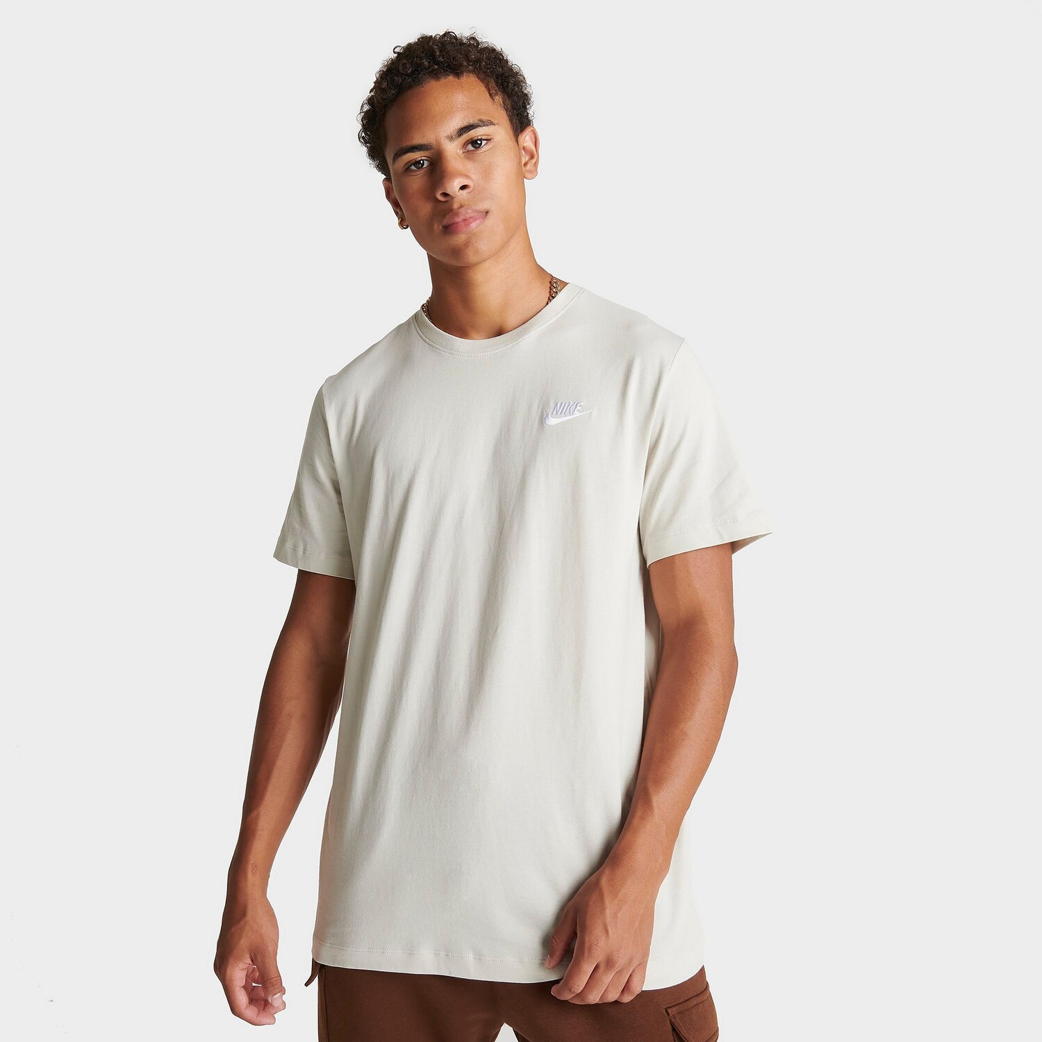 

Футболка Nike Sportswear Club, серый