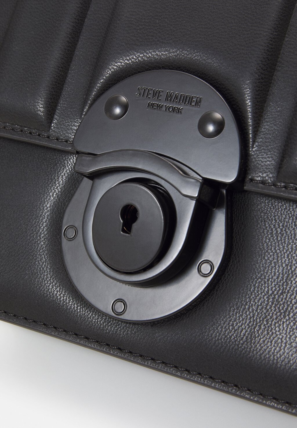 

Сумочка BFABLE Steve Madden, черный