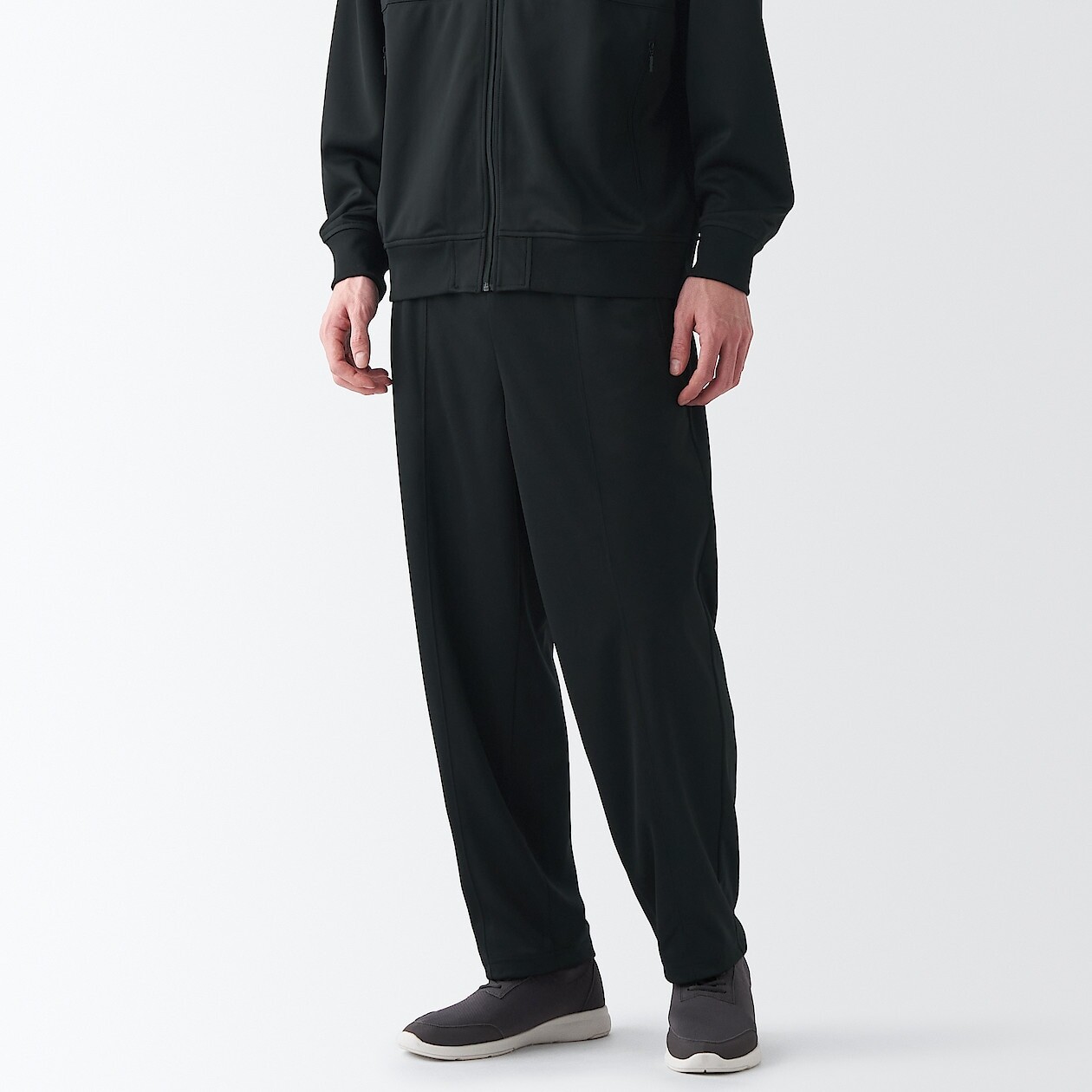 

Спортивные брюки с УФ-вырезом MUJI, черный