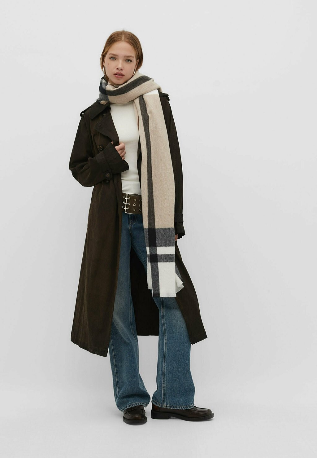 

Шарф Checked Stradivarius, коричневый